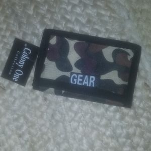 Camo wallet